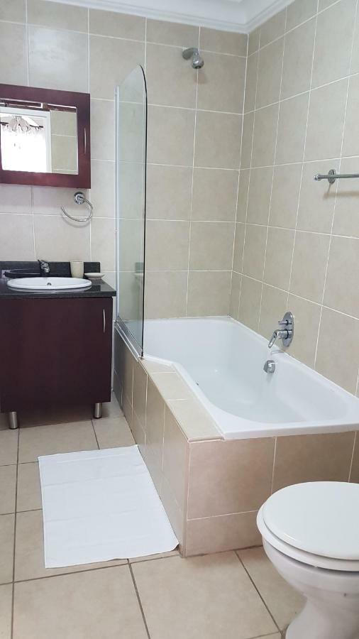 Innes Road Durban Accommodation 2 Bedroom Private Unit エクステリア 写真